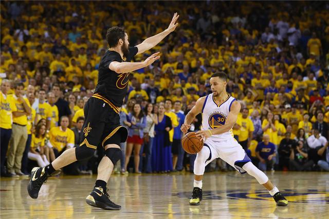 回顾亚洲球员在NBA的成就：姚明、易建联与八村塁